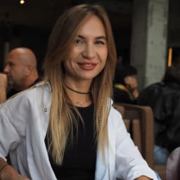 Ларина Любовь