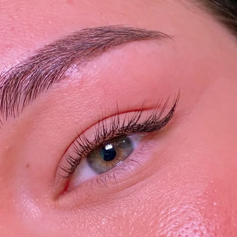 Записаться на услугу Эффект «no makeup»