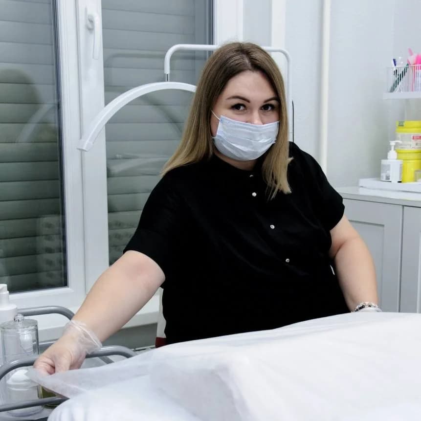 Фото услуги Консультация по акне или розацеа