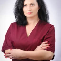 Попова Лариса