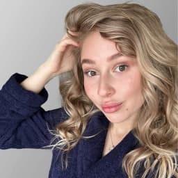 Селина Арина