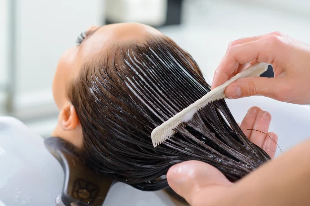Фото услуги Уход:глубокое увлажнение/восстановление keratin экспресс+мытье+сушка