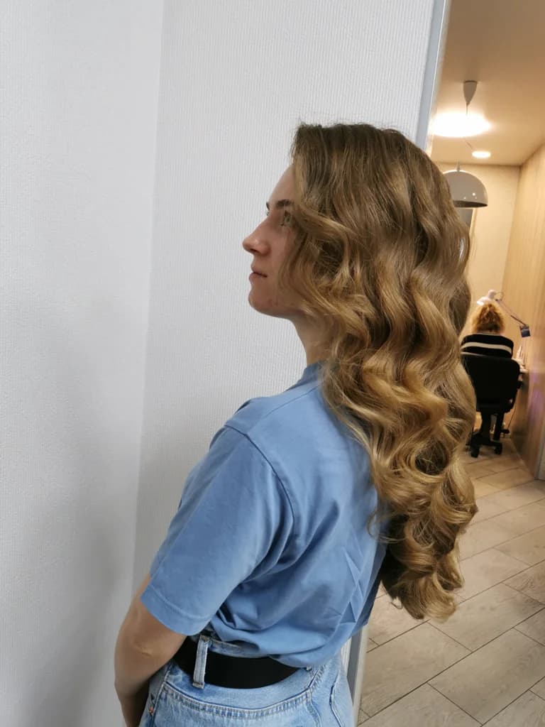 Ещё 3 фото услуги Укладка вечерняя