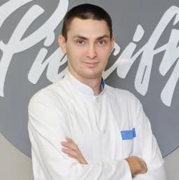 Максим