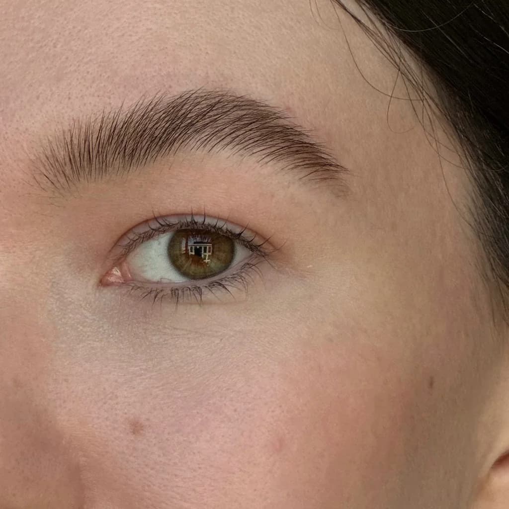 Фото услуги Organic brow - глубокий уход для полного восстановления и реабилитации бровей (не входят коррекция и окрашивание)