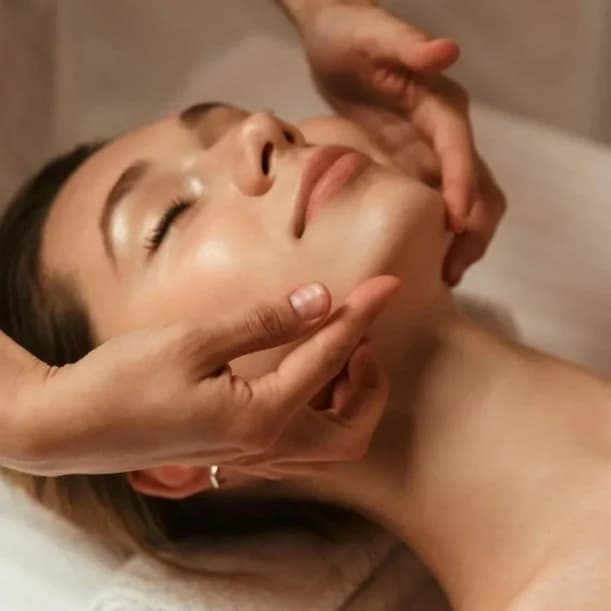 Записаться на услугу Массаж лица (3 вида)