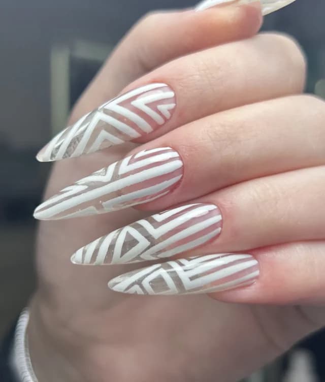 Фото услуги Коррекция геля комплекс
