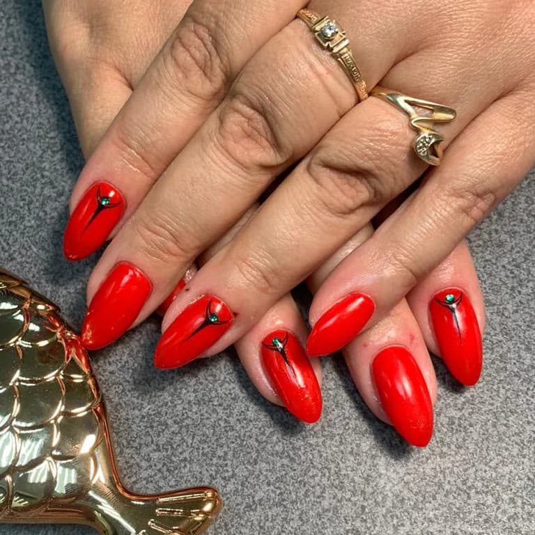 Записаться на услугу Маникюр "японский"