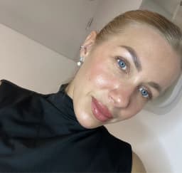 Коновалова Анна