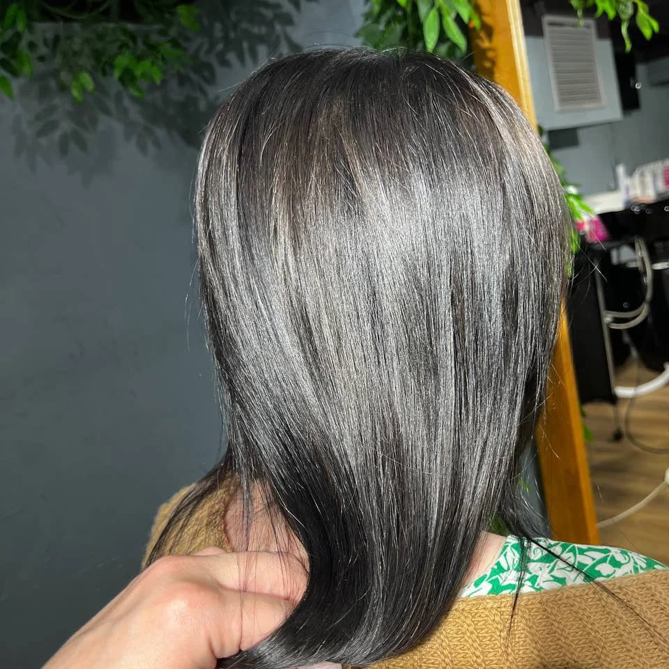 Фото услуги Классическое окрашивание волос wella, tefia(до плеч)