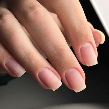 Фото услуги Маникюр (комби / аппарат) + снятие гель-лака