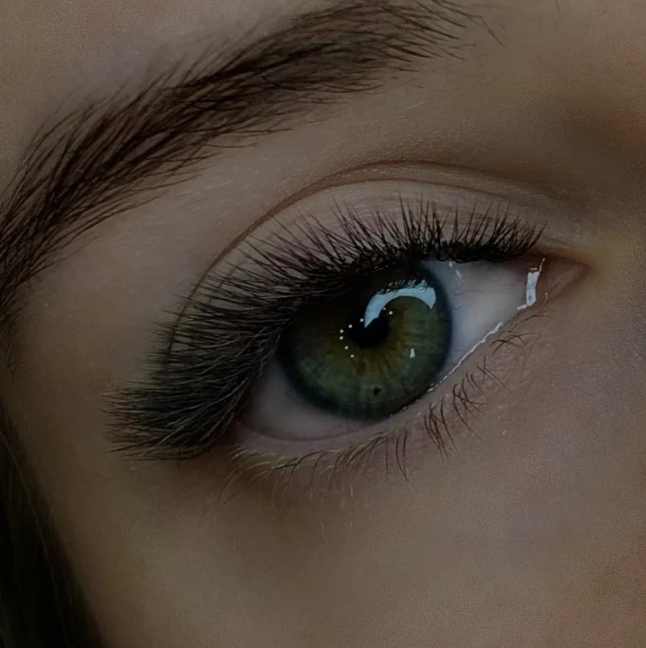 Записаться на услугу 2,5d - наращивание ресниц