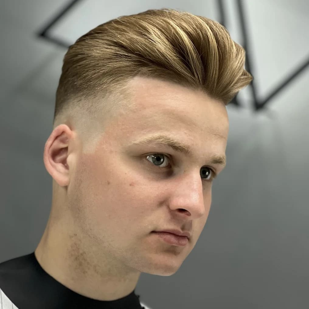 Фото услуги Мужская стрижка/men's haircut