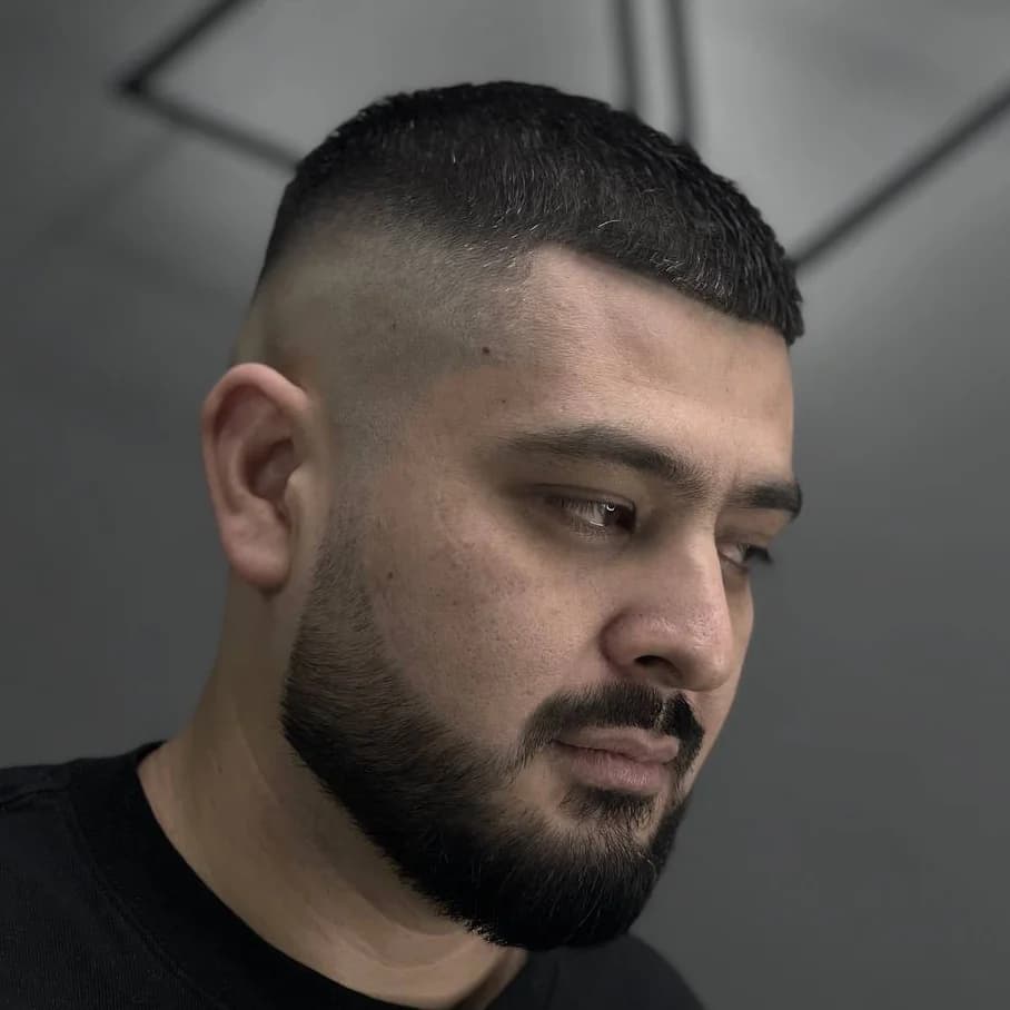 Фото услуги Стрижка и моделирование бороды / haircut and beard modeling
