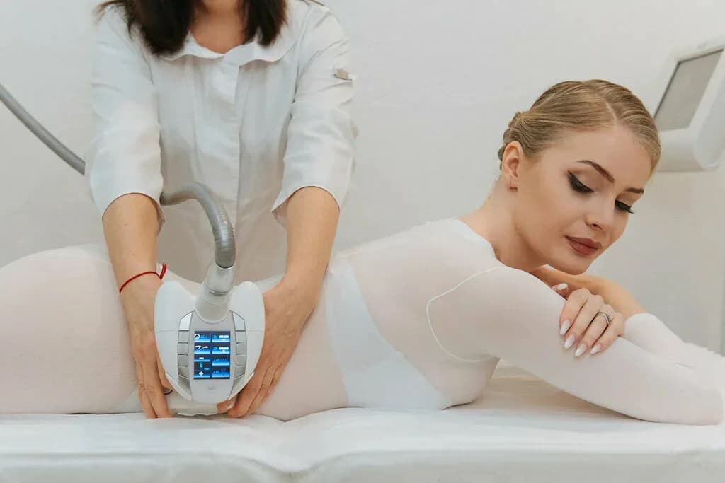 Записаться на услугу Абонемент lpg массаж 40 минут (10 сеансов)