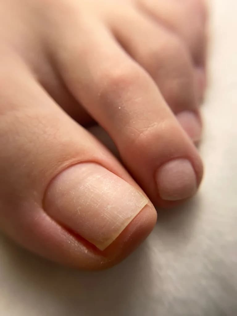 Фото услуги Педикюр без покрытия со снятием/ без снятия