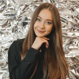 Полина