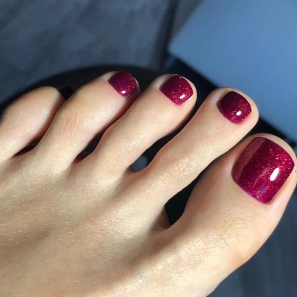 Фото услуги Педикюр +  покрытие shellac
(без снятия)