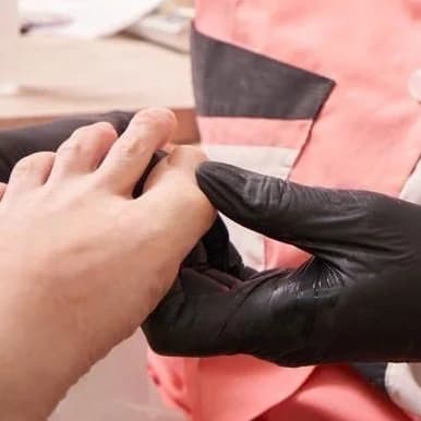 Записаться на услугу Мужской аппаратный педикюр, комбинированный