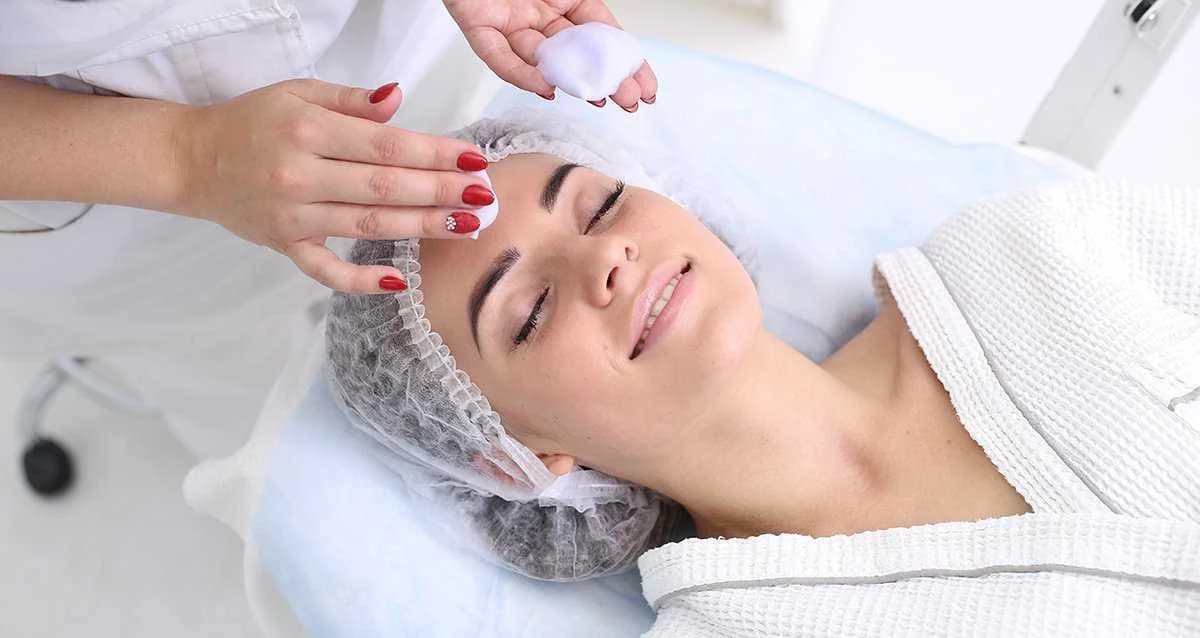 Записаться на услугу Обновление кожи с PHformula Dermabrasion resurfacing