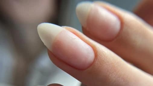 Записаться на услугу Снятие + маникюр без покрытия