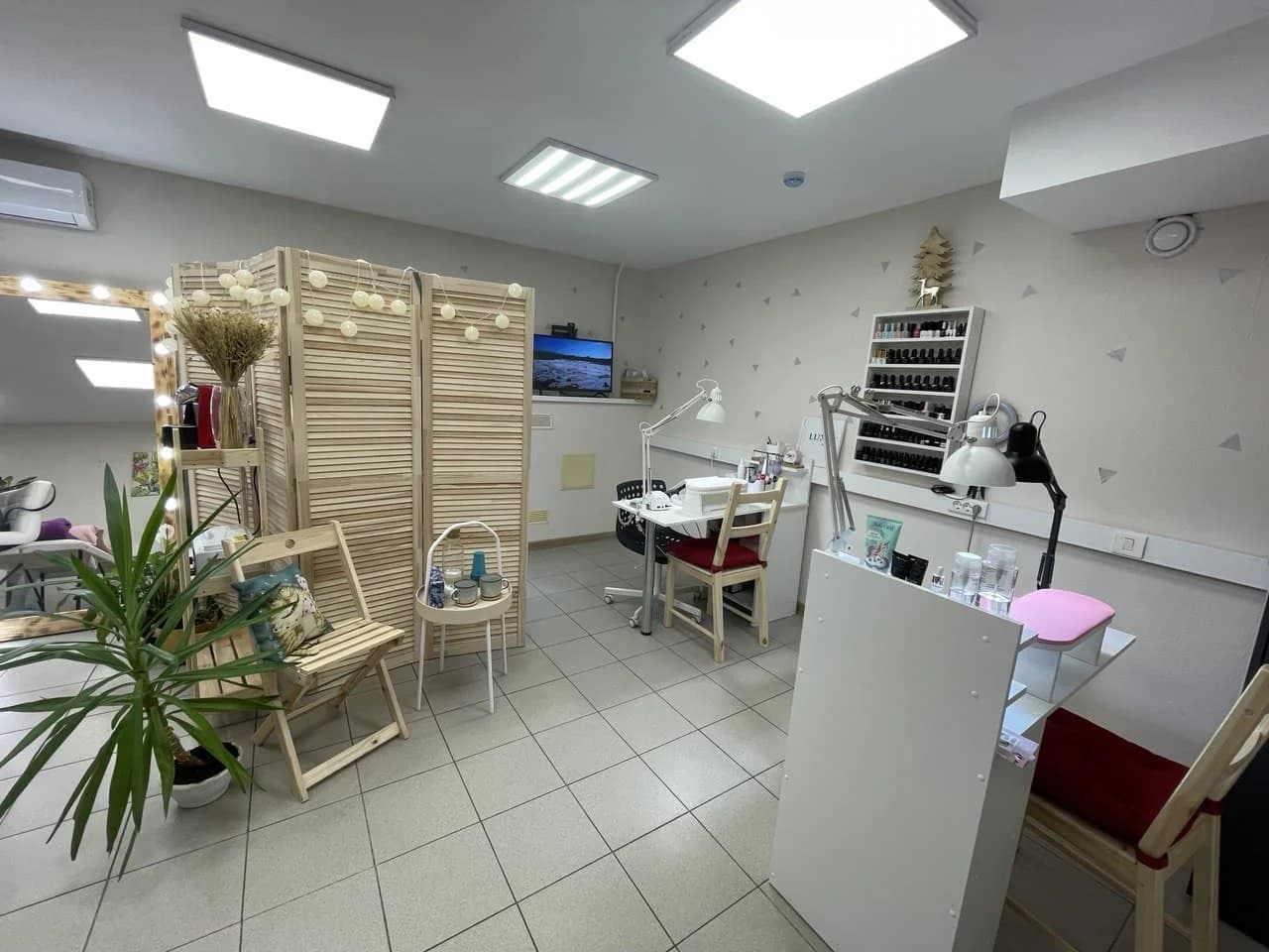 Фото салона Koli.nail Новослободская (3)