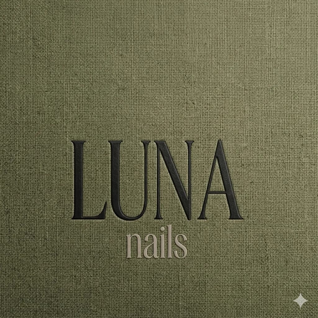 Luna nails