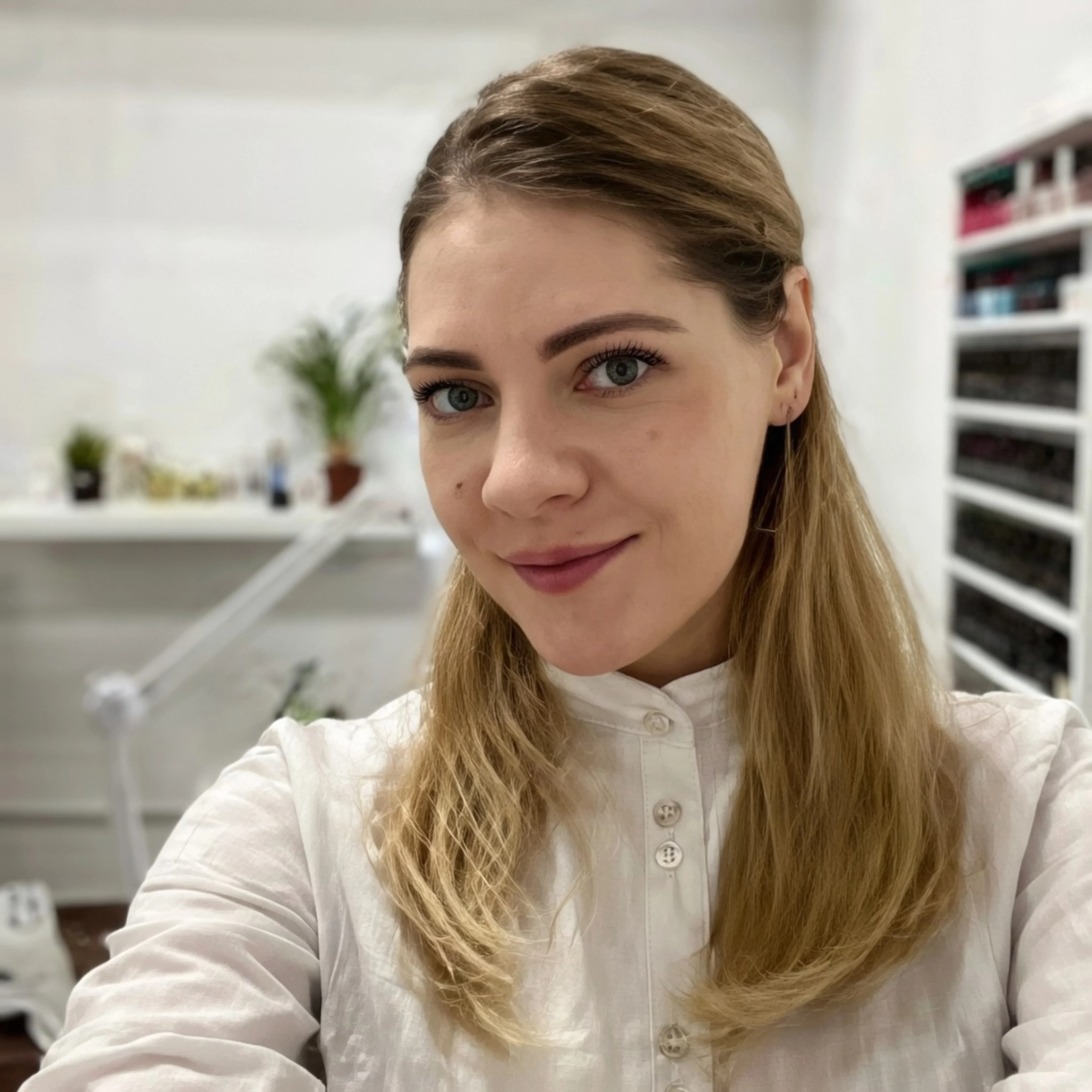 Студия Красоты UNICMANICURE