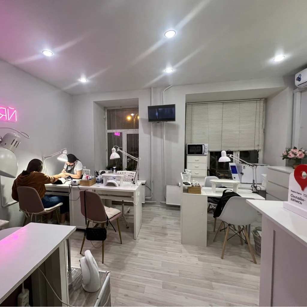 Фото салона Nails Shine Studio (2)