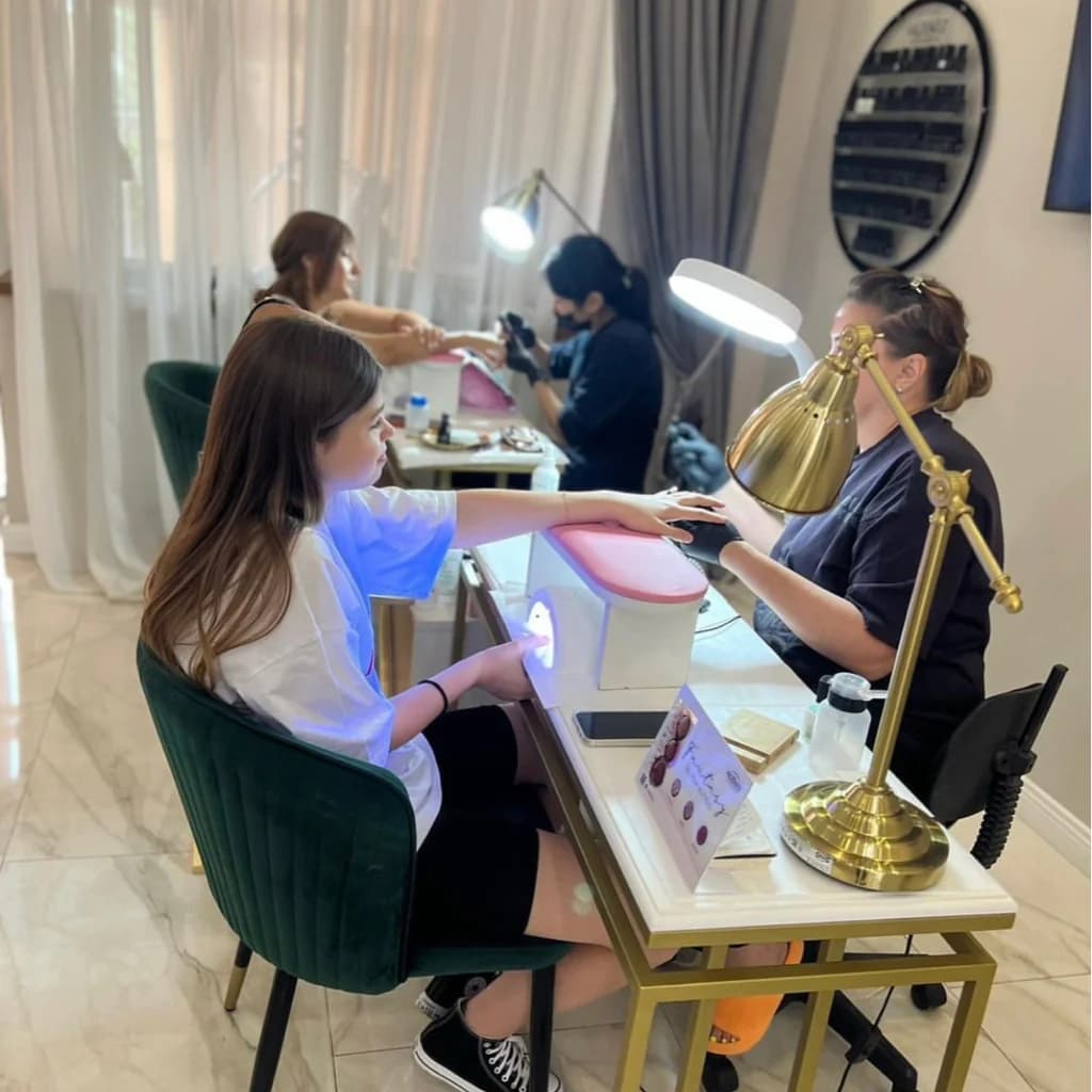 Фото салона Manicure Club Dubrovka (5)