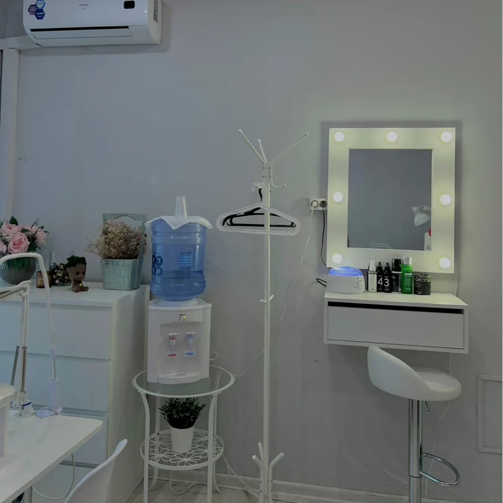 Фото салона Nails Shine Studio (3)