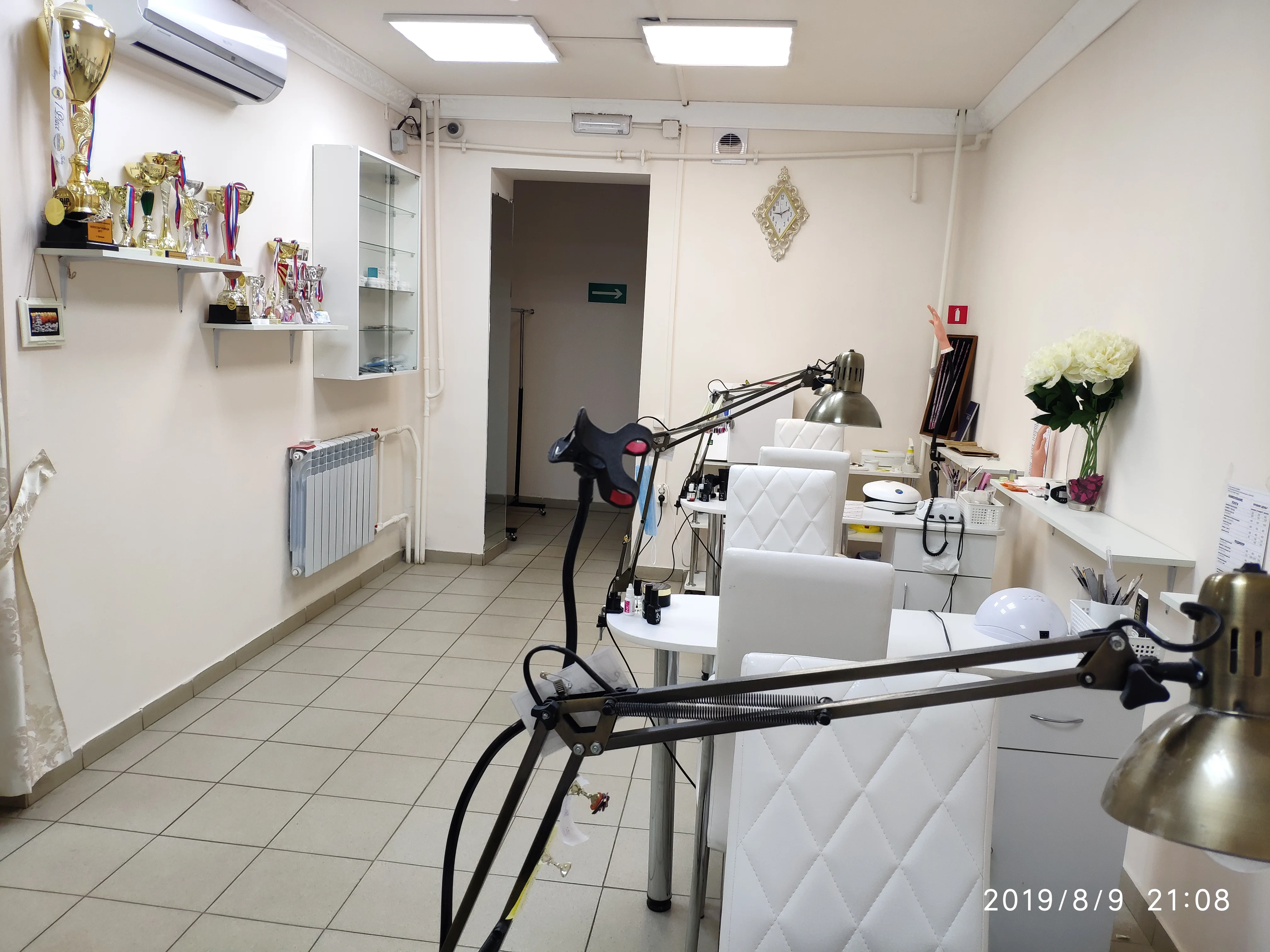 Салон Nails Studio    LADY  BOSS Воронеж Остужева, 3 (фото 3)