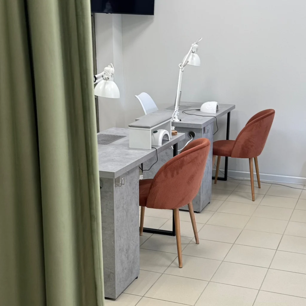 Салон VITKOVSKAYA nail STUDIO Жодино Ленина 7 корп 4, ПОМ. 3 (фото 2)