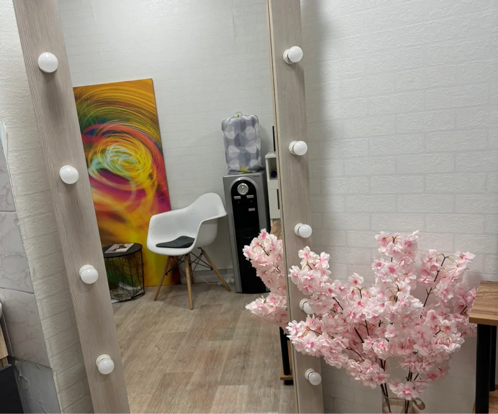 Салон Студия маникюра Kaya nails Москва Мичуринский проспект 27к1 (фото 4)
