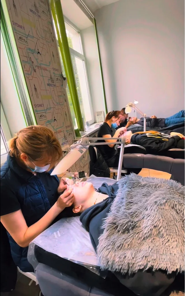 Салон Студия красоты «TOPLASHES» Москва Марксистская, 10с1 (фото 7)