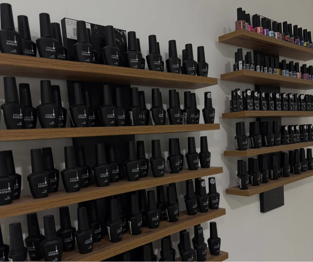 Салон LaBeauty studio Москва Сельскохозяйственная , 17 к1, Маникюр -1001, ресницы -1009 (фото 11)