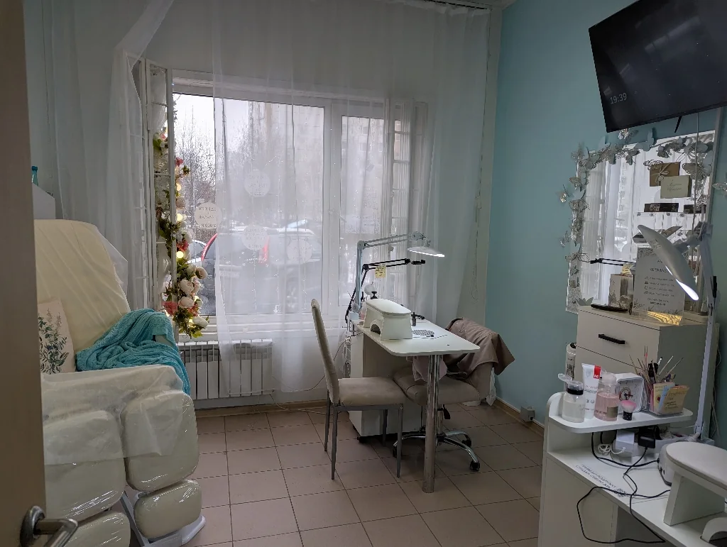 Салон Крис Мастер Москва Скульптора Мухиной, 10 (фото 3)