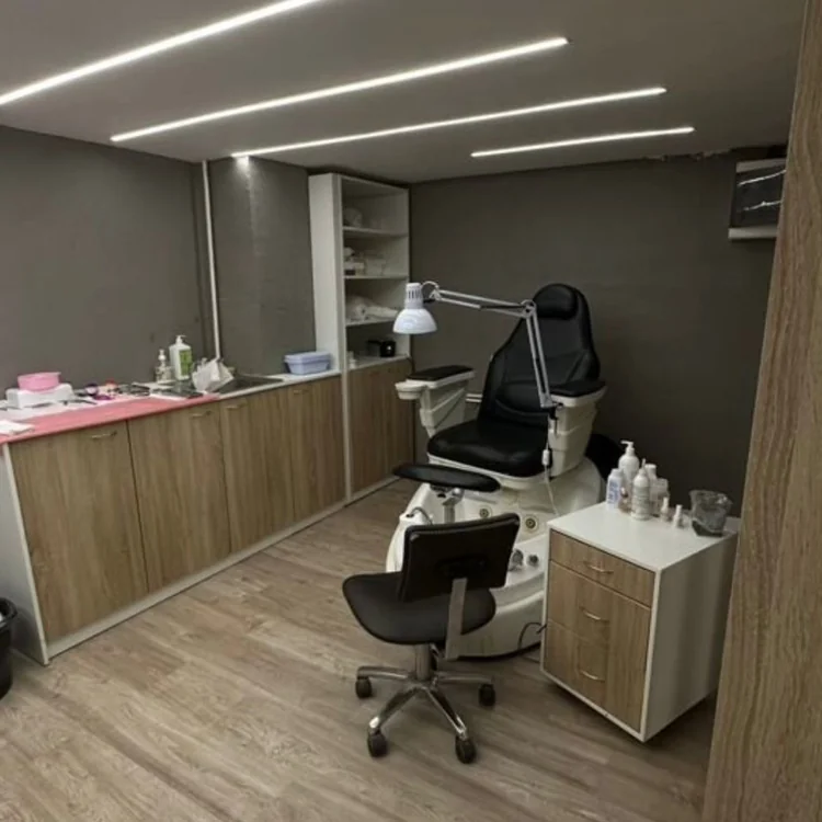 Салон Love Is Manicure Москва Народного Ополчения, 23к1 (фото 4)